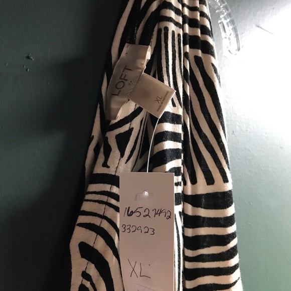 Tan and black sundress - Picture 3 of 4